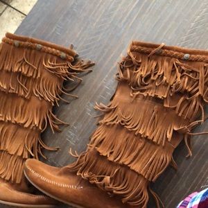 Minnetonka boots